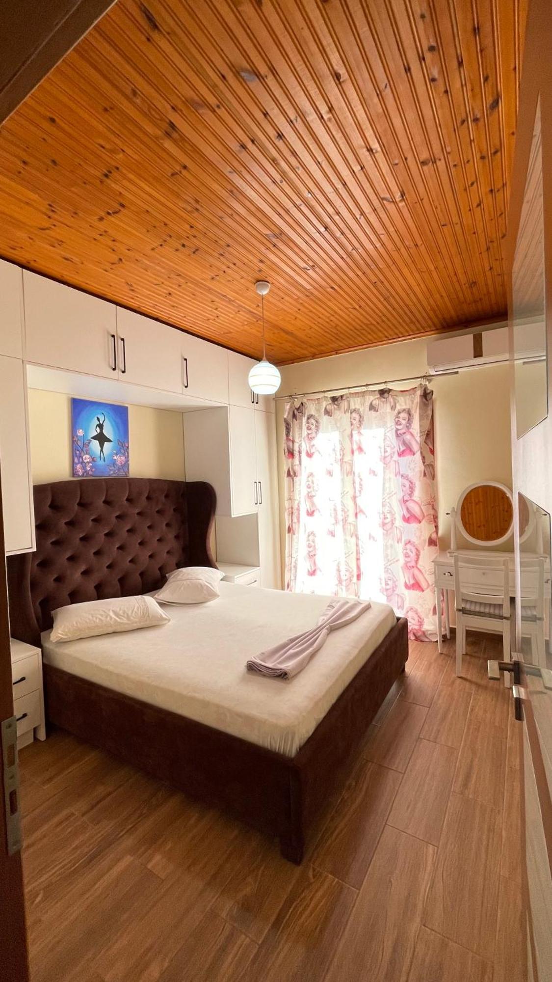 July Seaview Apartments Sarandë Exterior foto