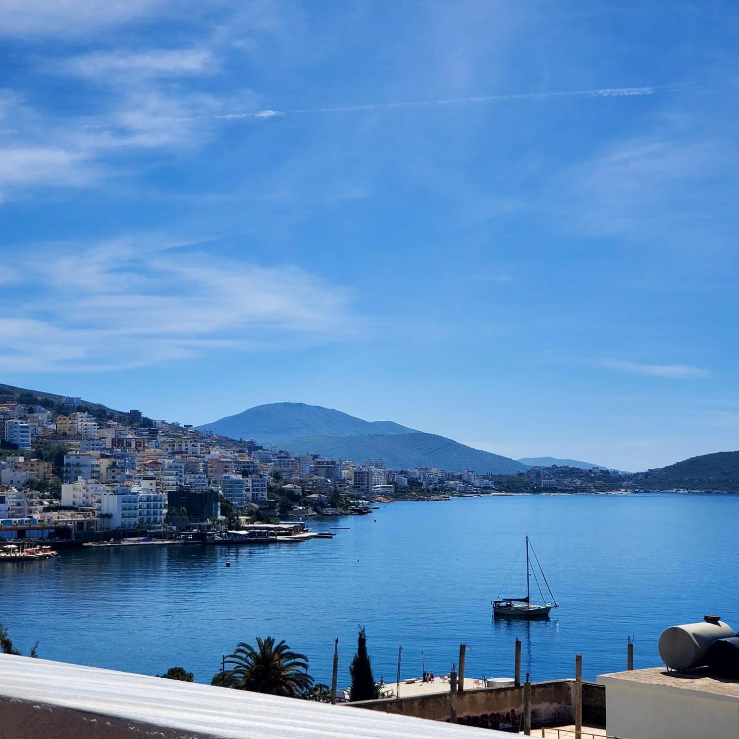 July Seaview Apartments Sarandë Exterior foto