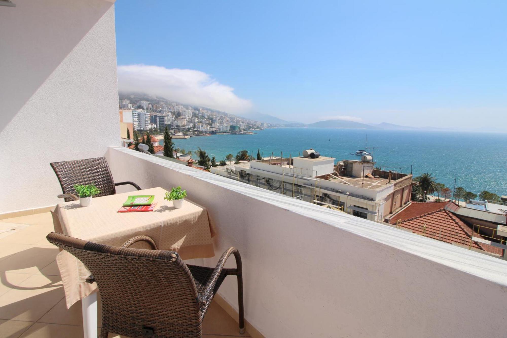 July Seaview Apartments Sarandë Exterior foto