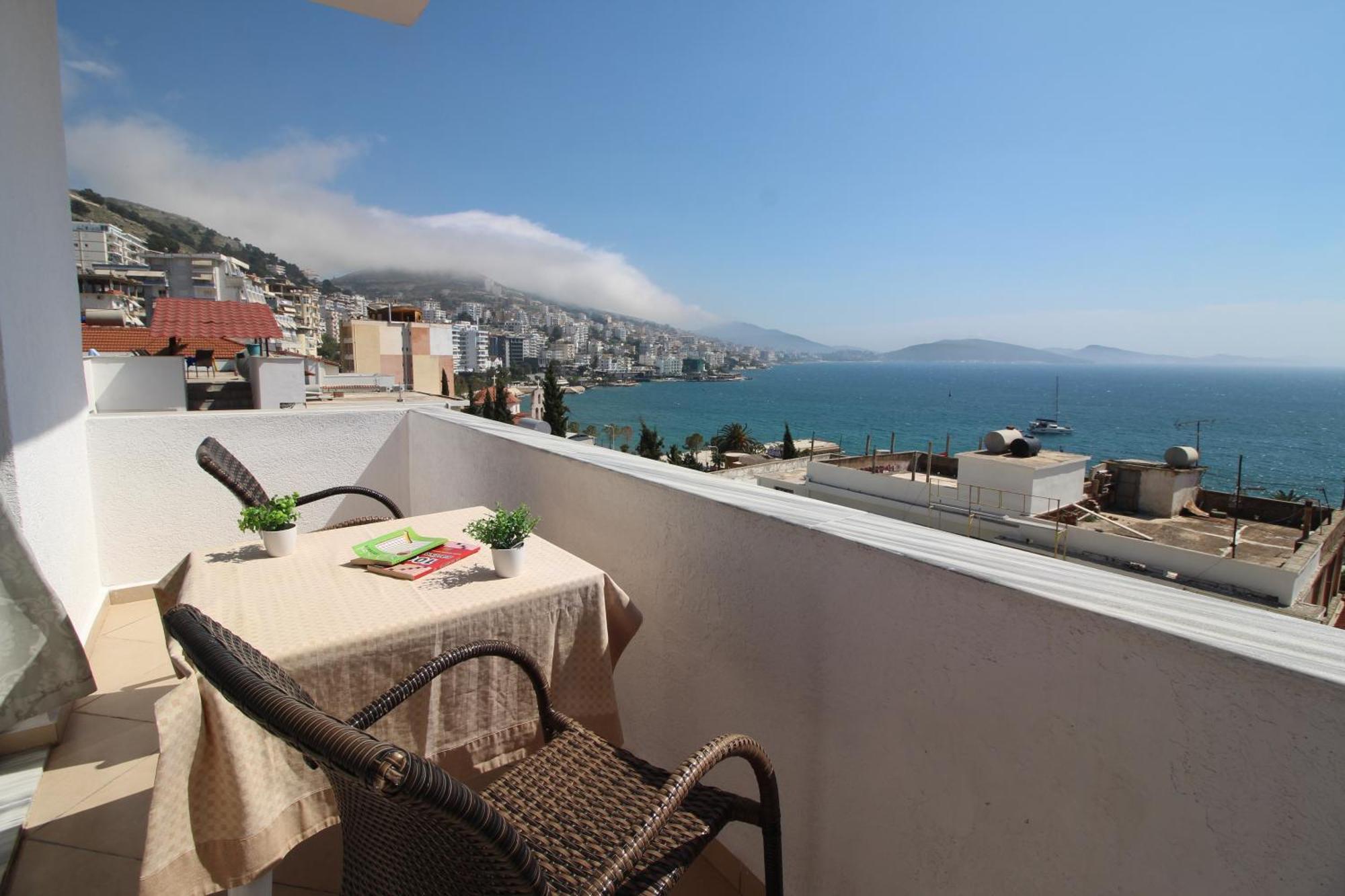 July Seaview Apartments Sarandë Exterior foto