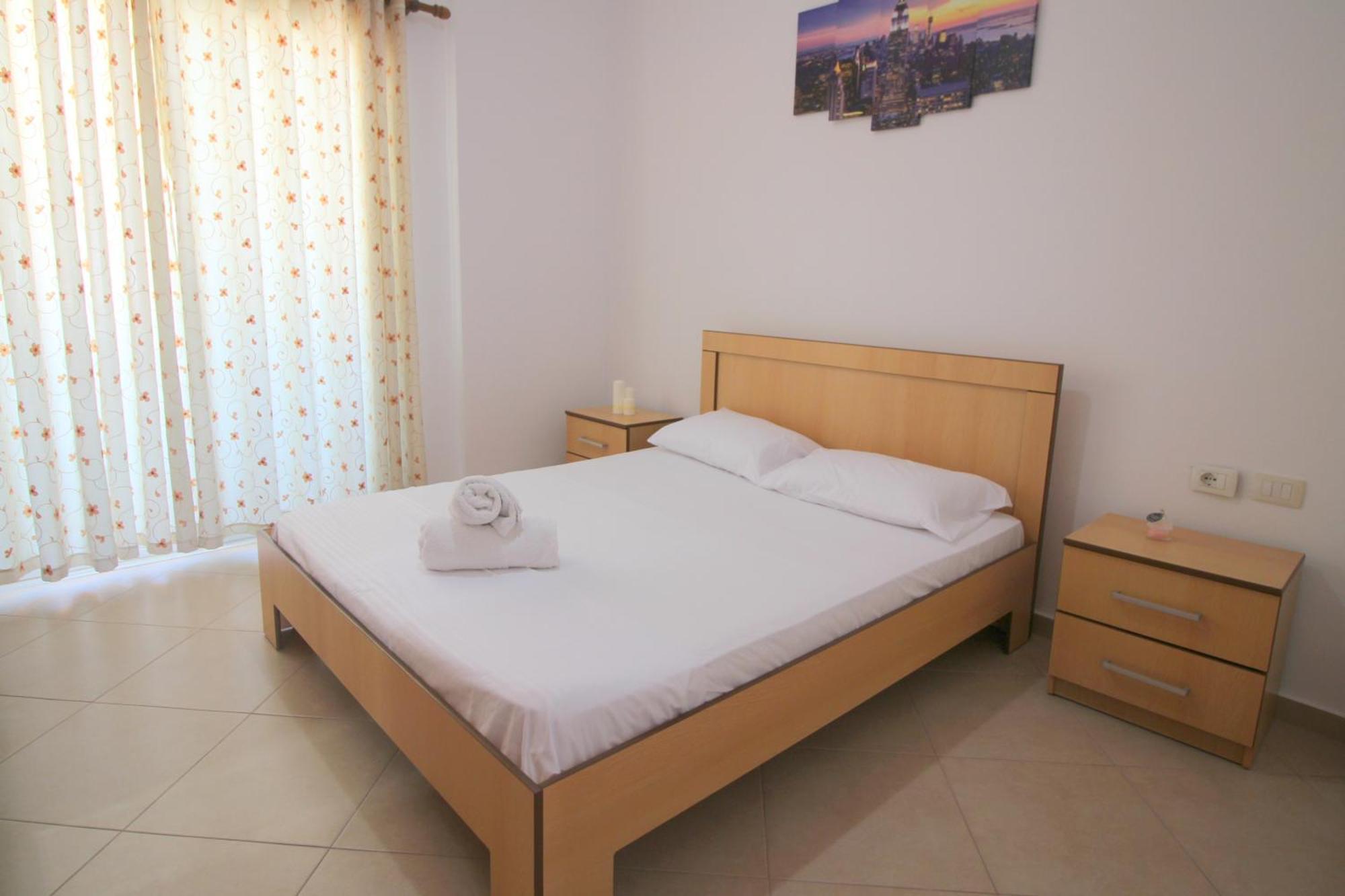 July Seaview Apartments Sarandë Exterior foto