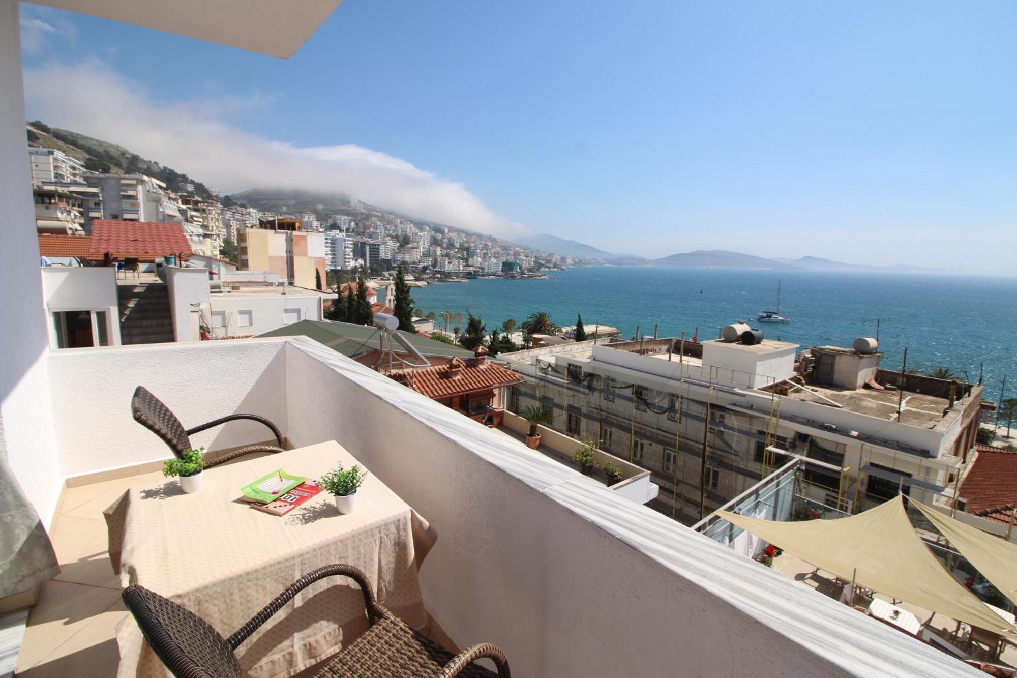 July Seaview Apartments Sarandë Exterior foto