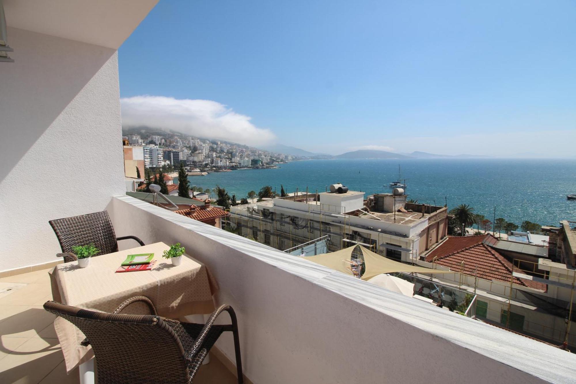 July Seaview Apartments Sarandë Exterior foto
