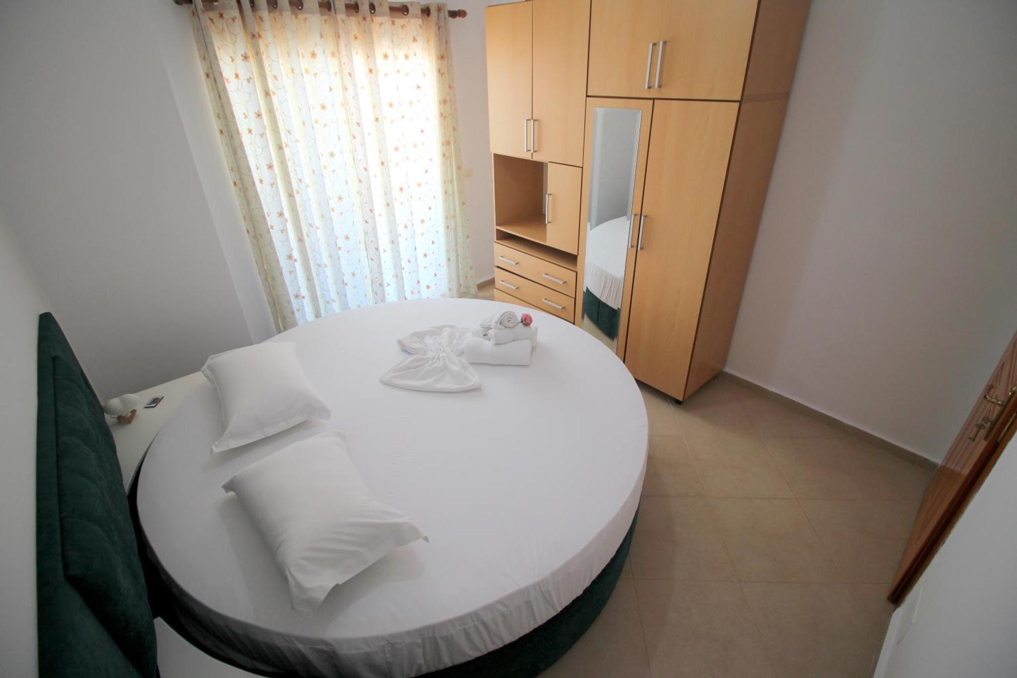 July Seaview Apartments Sarandë Exterior foto